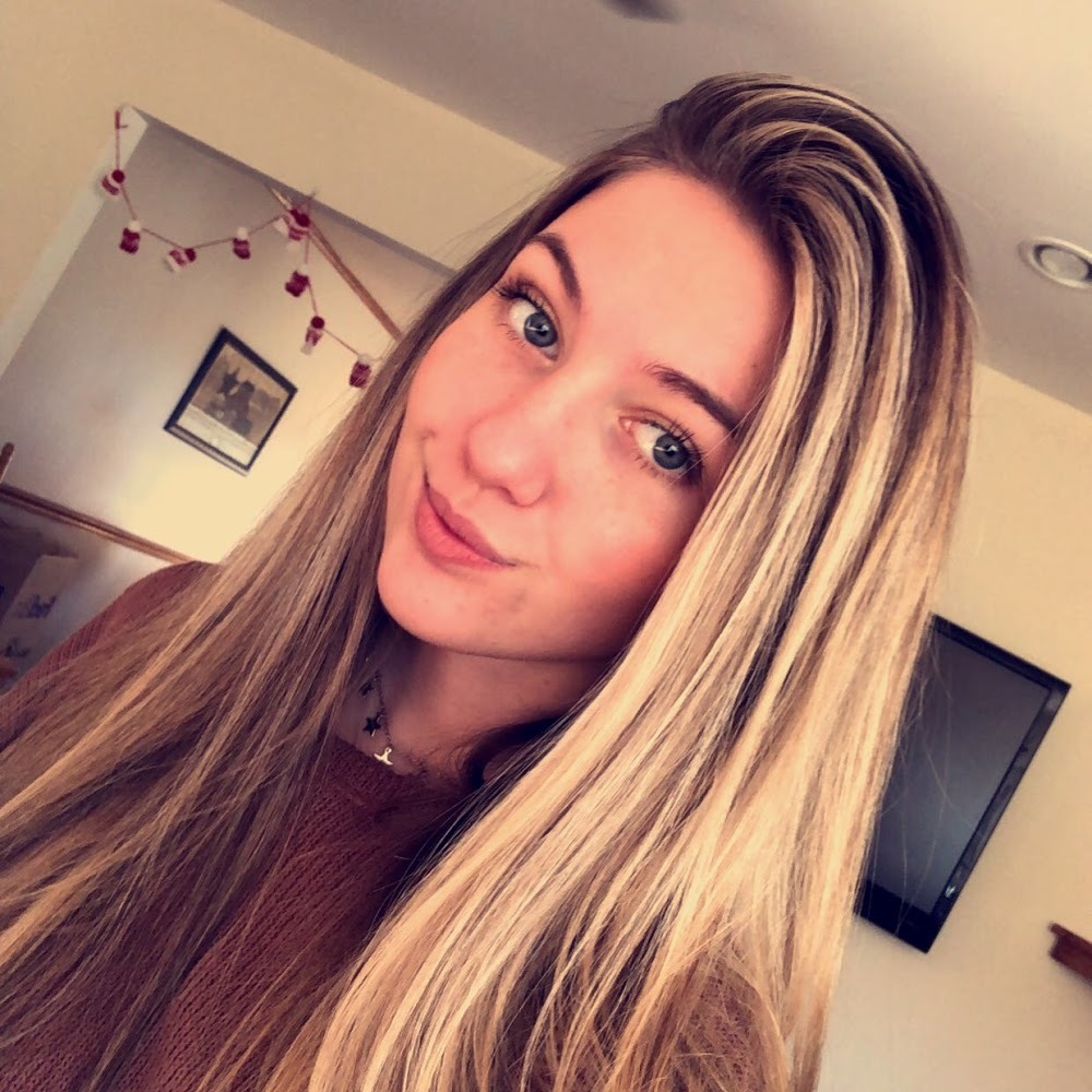 Meet your Posher, Hannah